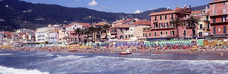 Hotel Mignon 50 Mt Dalla Spiaggia E Dall'Isola Pedonale Αλάσιο Εξωτερικό φωτογραφία